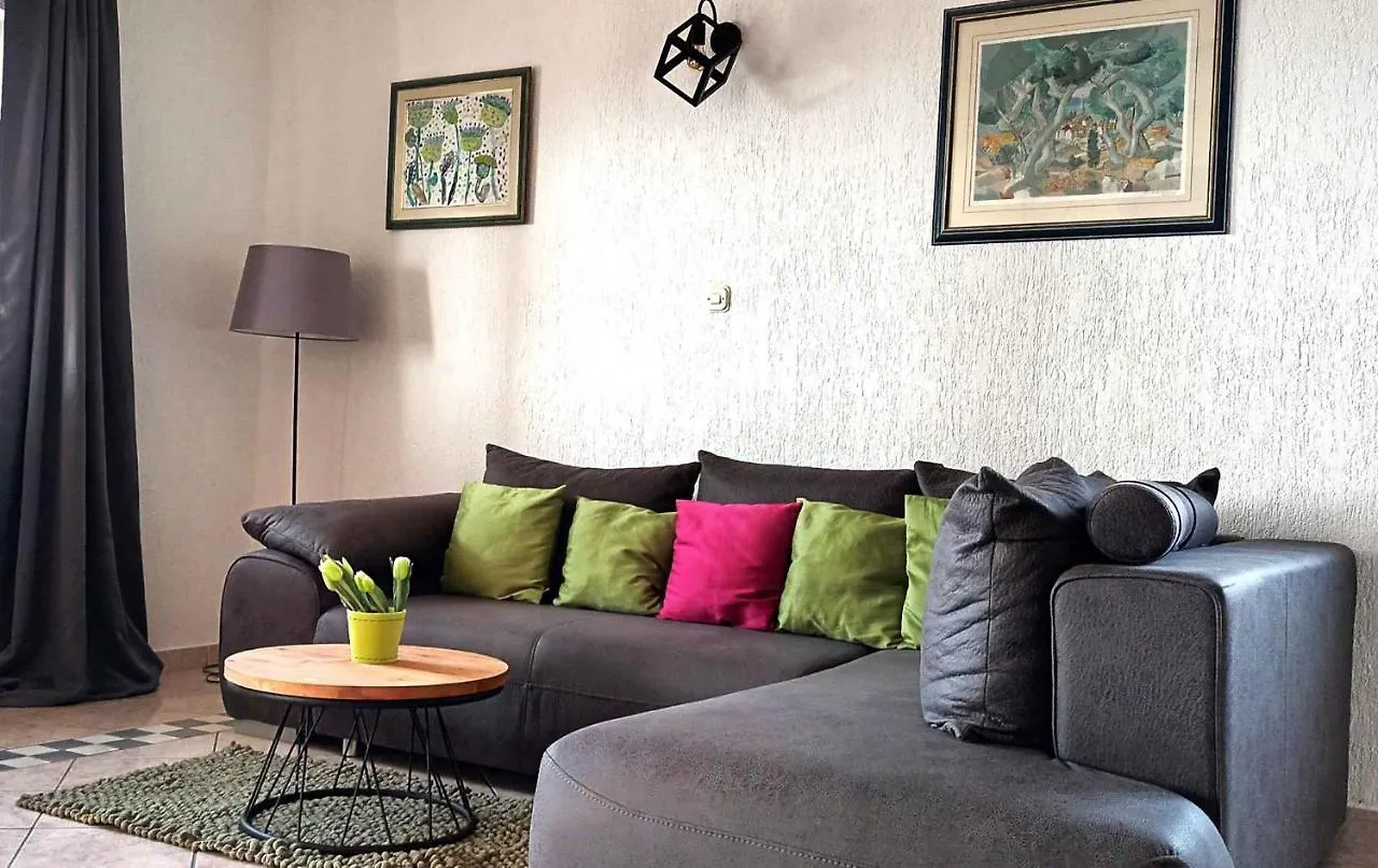 Apartment In Njivice/Insel Krk 13320